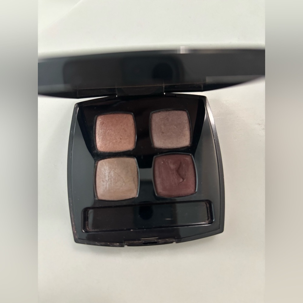 Chanel eyeshadow quad Planetes
